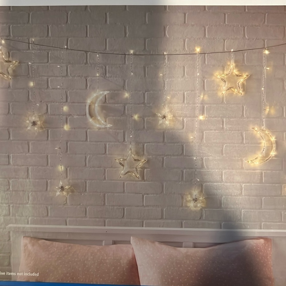 Battery Operated String Lighys for Bedroom Brand New in the Box